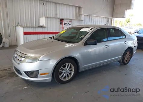 2011 Ford Fusion S из США, поврежденный, VIN 3FAHP0GA9BR239780